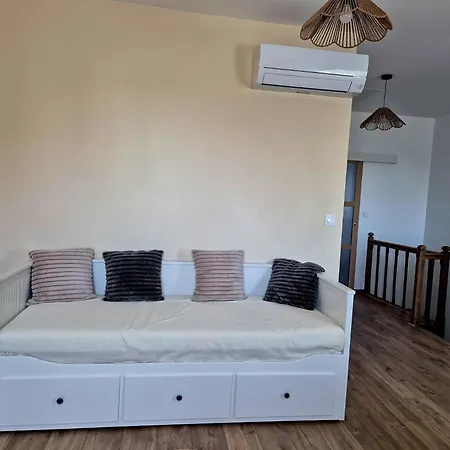 Le St Fursy 6 Apartamento Péronne